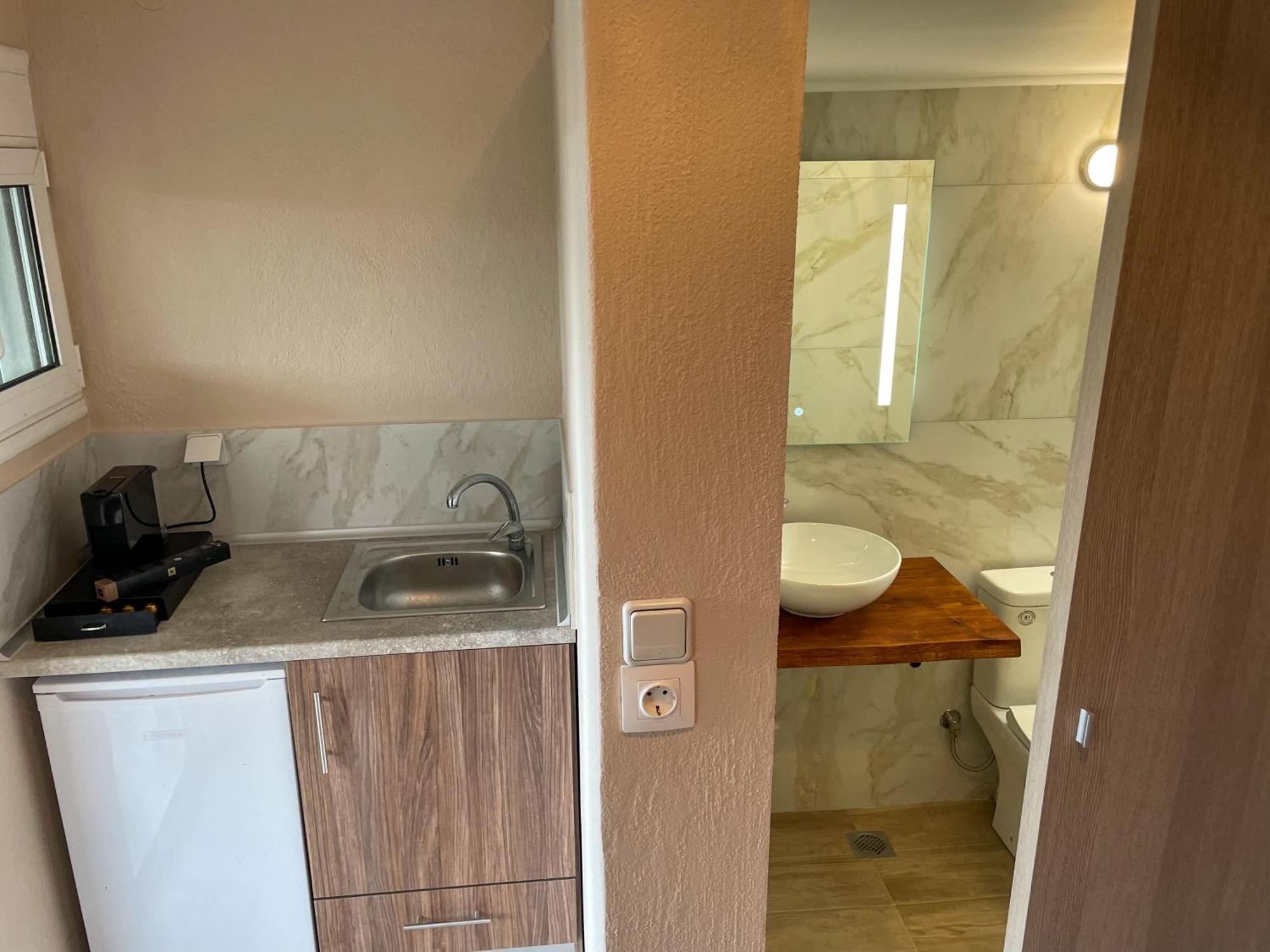 Itamos Studio-3 Sykia